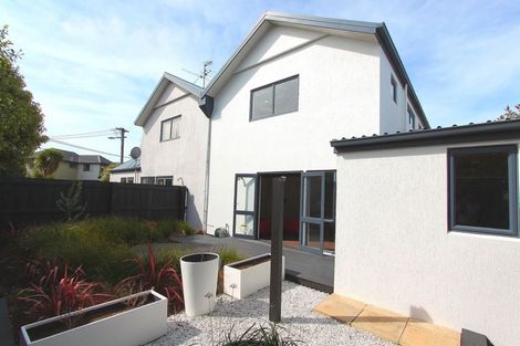 Photo of property in 2/56 London Street, Richmond, Christchurch, 8013