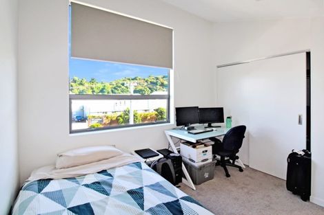 Photo of property in 2 Stone Street, Miramar, Wellington, 6022