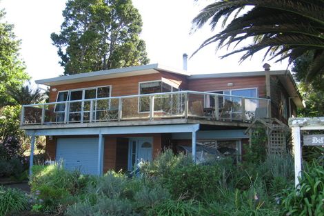 Photo of property in 176 Beach Road, Onerahi, Whangarei, 0110