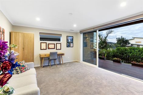 Photo of property in 30 Bounty Road, Long Bay, Auckland, 0630
