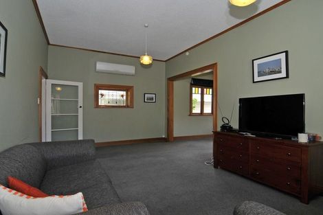 Photo of property in 26 Clarence Street, Brooklyn, Wellington, 6021