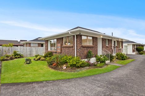 Photo of property in 5/33 Swanson Road, Henderson, Auckland, 0610