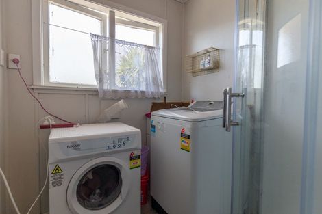 Photo of property in 21 Hayward Road, Ngatea, 3503