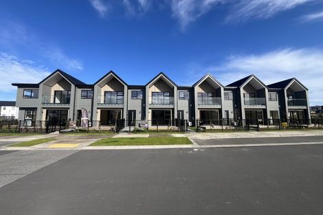 Photo of property in 124 Vintry Drive, Kumeu, 0810