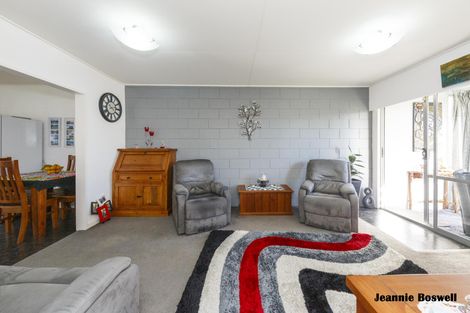Photo of property in 16 Carow Street, Palmerston North, 4410