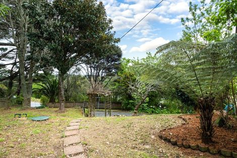 Photo of property in 103 Waitakere Road, Waitakere, Auckland, 0816