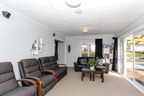 Photo of property in 33 Pembroke Street, Westown, New Plymouth, 4310