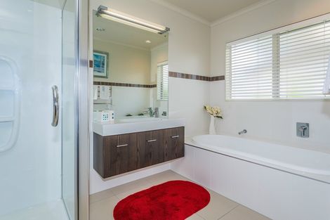 Photo of property in 68 Schnapper Road, Schnapper Rock, Auckland, 0632