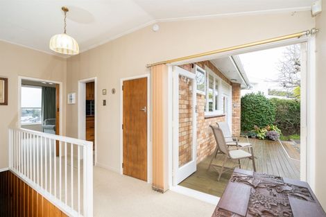 Photo of property in 135 Lake Crescent, Hamilton Lake, Hamilton, 3204