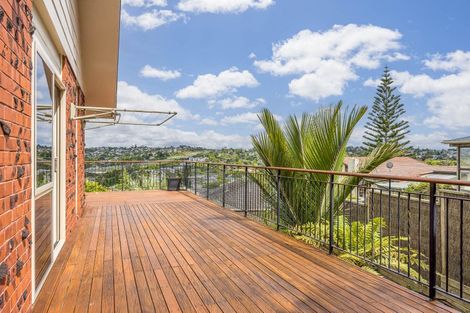 Photo of property in 9a Pendene Place, Forrest Hill, Auckland, 0620
