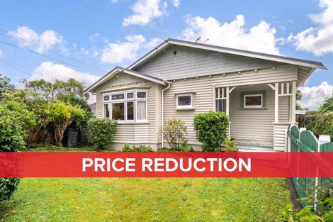 Photo of property in 11 Raymond Terrace, Fairfield, Lower Hutt, 5011