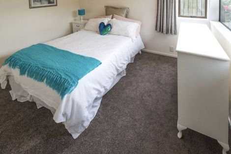 Photo of property in 14a Bungalore Place, Half Moon Bay, Auckland, 2012