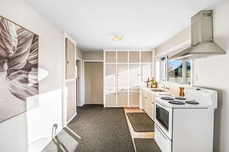 Photo of property in 19 Glenora Place, Hornby, Christchurch, 8042