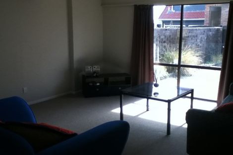 Photo of property in 11 Nimrod Place, Half Moon Bay, Auckland, 2012