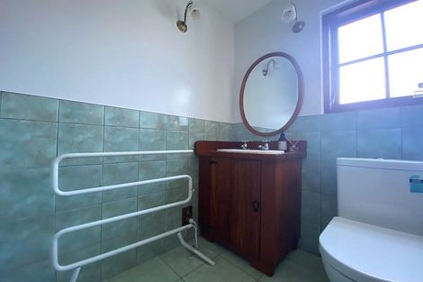 Photo of property in 18b Mountain Road, Mount Wellington, Auckland, 1072