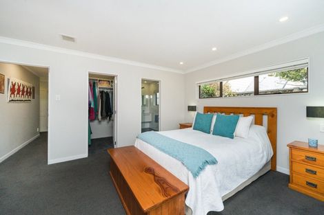 Photo of property in 108 John F Kennedy Drive, Milson, Palmerston North, 4414