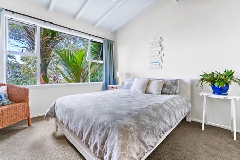 Photo of property in 6 Sea View Road, Leigh, 0985