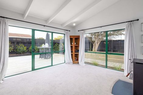 Photo of property in 3 Chilton Drive, Mairehau, Christchurch, 8052