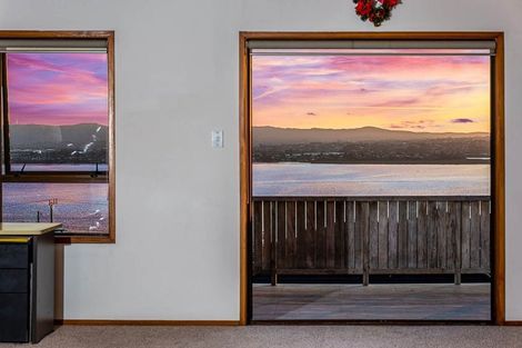 Photo of property in 2/164 Rangatira Road, Beach Haven, Auckland, 0626