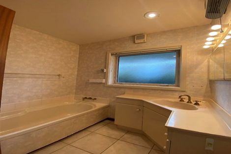 Photo of property in 11a Rutherglen Avenue, Ilam, Christchurch, 8041
