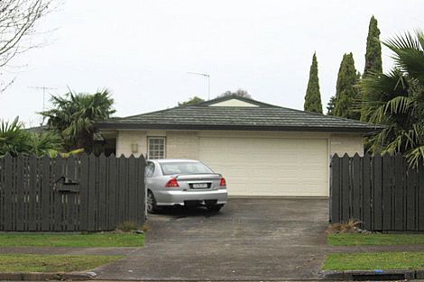 Photo of property in 11 Rushgreen Avenue, Pahurehure, Papakura, 2113