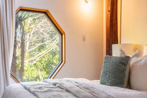 Photo of property in 60 Leinster Avenue, Raumati South, Paraparaumu, 5032