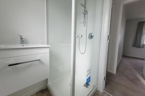 Photo of property in 25 Sievers Grove, Cannons Creek, Porirua, 5024