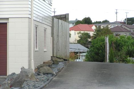 Photo of property in 2/33 Becroft Drive, Forrest Hill, Auckland, 0620