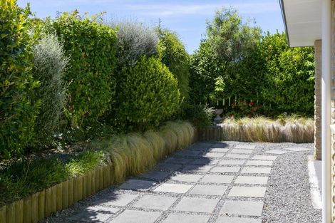 Photo of property in 30 Fairview Terrace, Waipahihi, Taupo, 3330