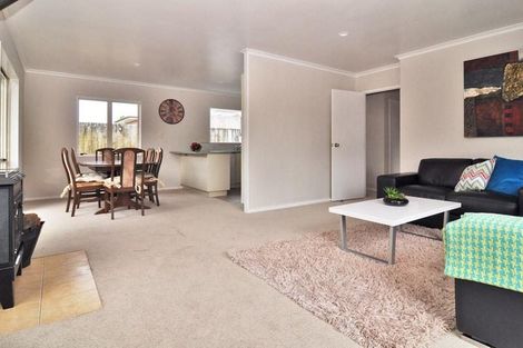 Photo of property in 2/31 Watson Place, Papatoetoe, Auckland, 2025