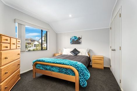 Photo of property in 21 Joseph Banks Drive, Whitby, Porirua, 5024