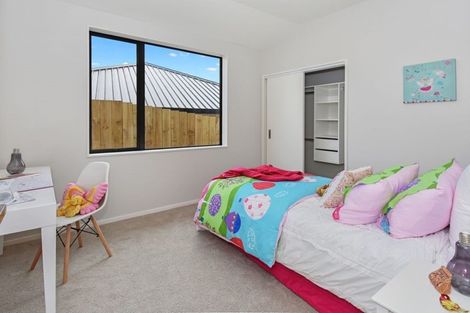 Photo of property in 13 Huahua Crescent, Papakura, 2110