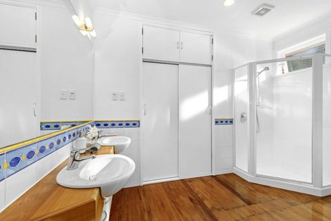 Photo of property in 343 Riverside Drive, Fairfield, Lower Hutt, 5011