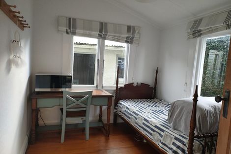 Photo of property in 4 Kowhatu Road, One Tree Hill, Auckland, 1061