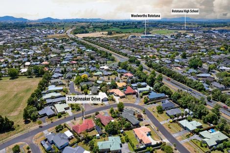 Photo of property in 32 Spinnaker Drive, Flagstaff, Hamilton, 3210