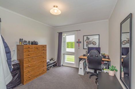 Photo of property in 279 Kimberley Road, Levin, 5571