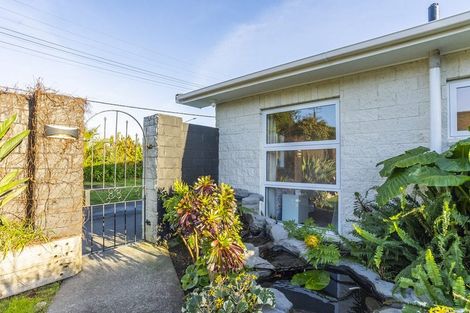 Photo of property in 301 Te Moana Road, Waikanae, 5036