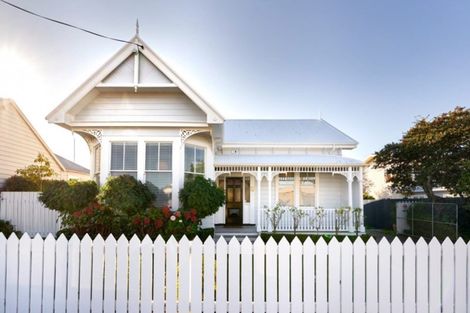 Photo of property in 12 Meeanee Quay, Westshore, Napier, 4110