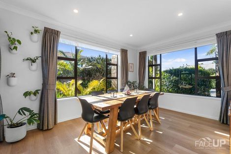 Photo of property in 13 Hobie Court, West Harbour, Auckland, 0618