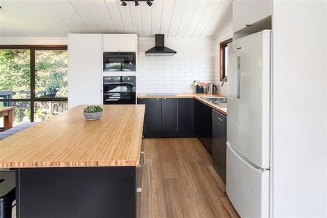 Photo of property in 2/44 Toroa Street, Torbay, Auckland, 0630