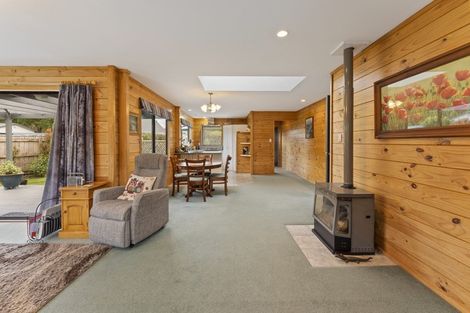 Photo of property in 9 Donegal Grove, Birchville, Upper Hutt, 5018