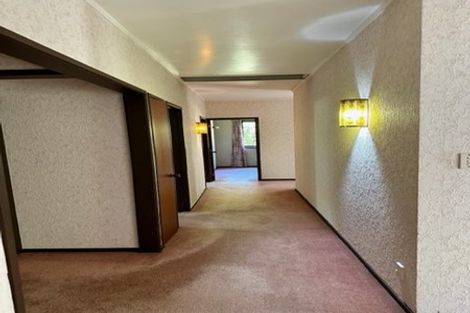 Photo of property in 6 Matanui Street, Northcote, Auckland, 0627