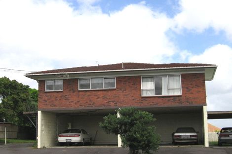 Photo of property in 1/45 Blockhouse Bay Road, Avondale, Auckland, 1026