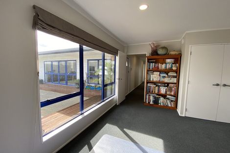 Photo of property in 121 Torkar Road, Clarks Beach, 2122