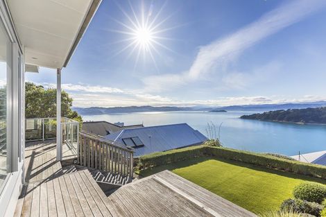 Photo of property in 56a Roseneath Terrace, Roseneath, Wellington, 6011