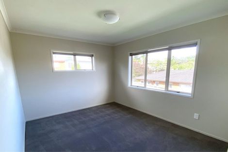 Photo of property in 12 Neaptide Close, Red Beach, 0932