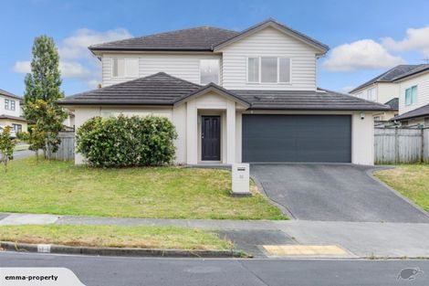 Photo of property in 22 Terrasini Drive, Flat Bush, Auckland, 2019