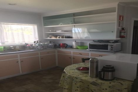 Photo of property in 28-30 Lake Pupuke Drive, Takapuna, Auckland, 0622