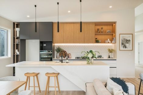 Photo of property in 11 Spars Road, Wainui, 0932