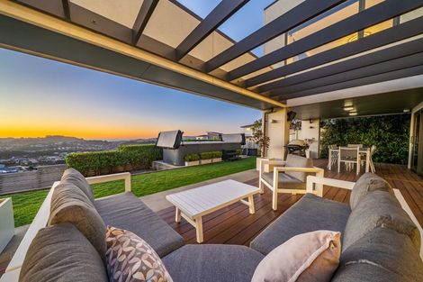 Photo of property in 91 Endeavour Drive, Whitby, Porirua, 5024